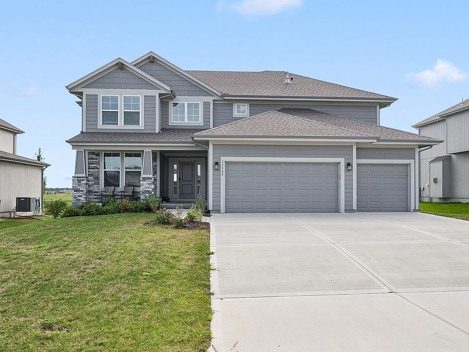 17165 W 164th Ter, Olathe