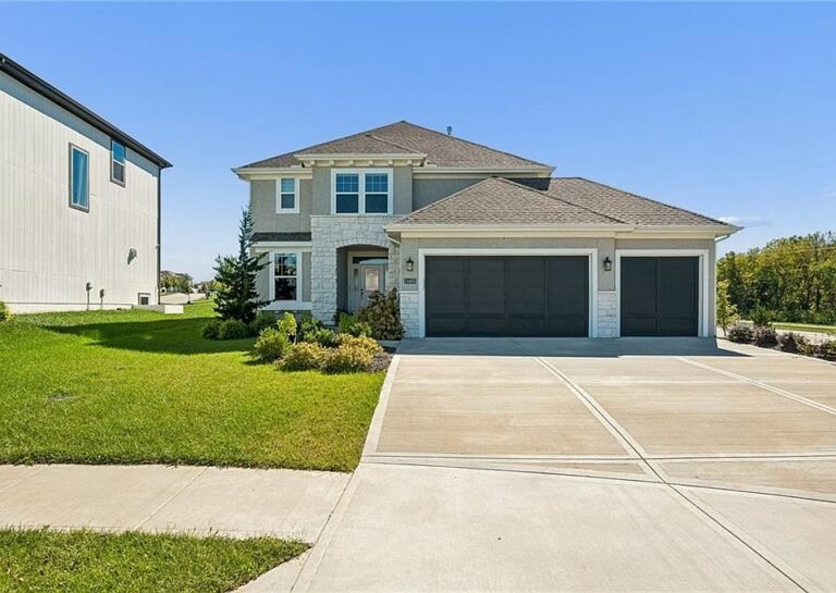 13485 W 144th Cir, Olathe